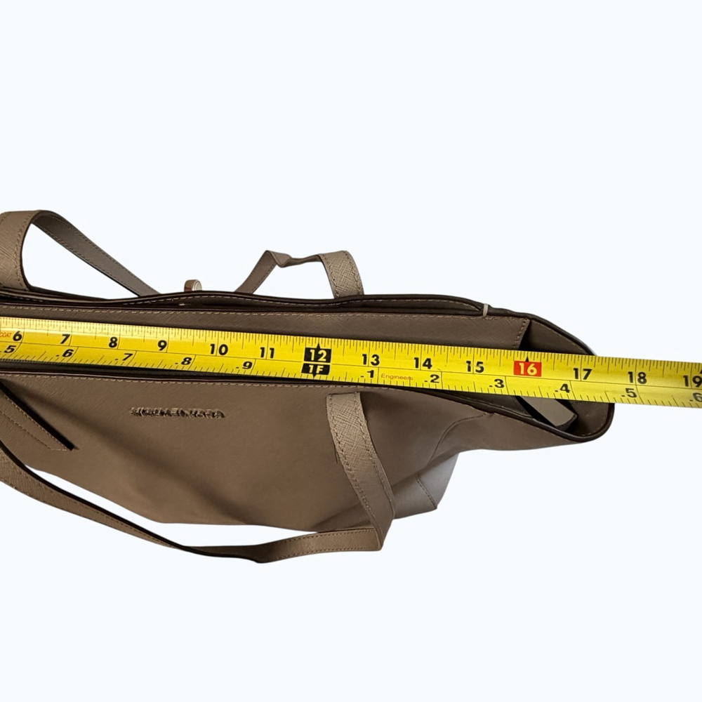 Michael Kors Large Saffiano Leather Laptop Tote Taupe Work Bag - Picture 4 of 16